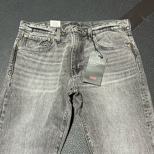 NWT- Men’s Levi Jeans
